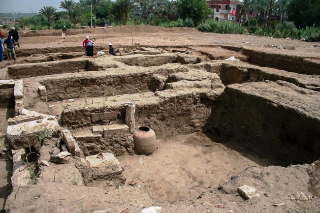 Kahire'de 2 bin yıllık tarihi kalıntı bulundu